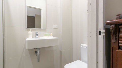 Woolbrokers Hotel - Airlie Beach Holiday 6