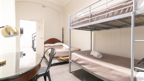 Woolbrokers Hotel - Airlie Beach Holiday 14