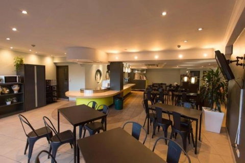 Hotel Hacienda - Airlie Beach Holiday 6