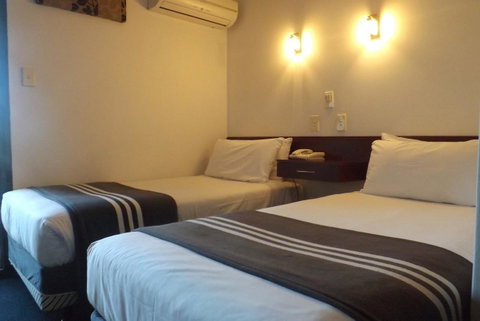 Hotel Hacienda - Airlie Beach Holiday 15