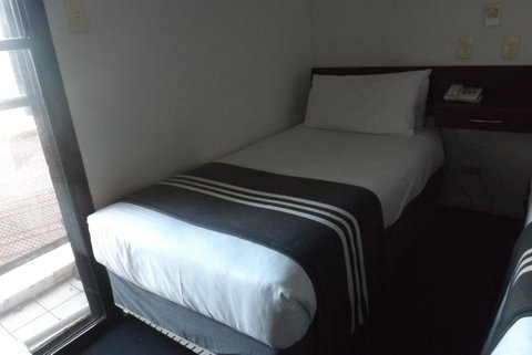 Hotel Hacienda - Airlie Beach Holiday 16