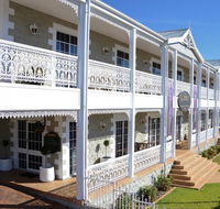 Ashby House Motor Inn - Airlie Beach Holiday