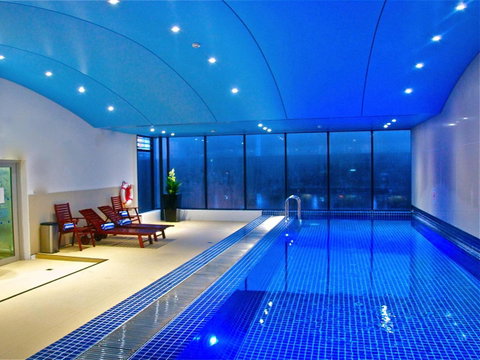 Novotel Sydney Darling Square - Airlie Beach Holiday 9