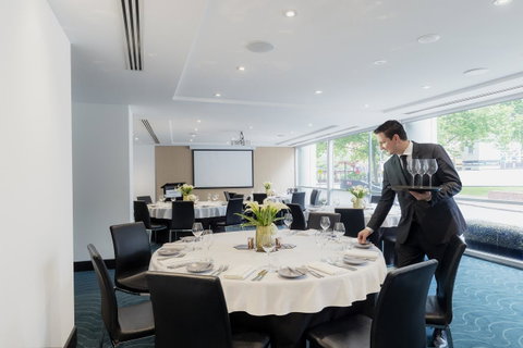 Novotel Sydney Darling Square - Airlie Beach Holiday 27