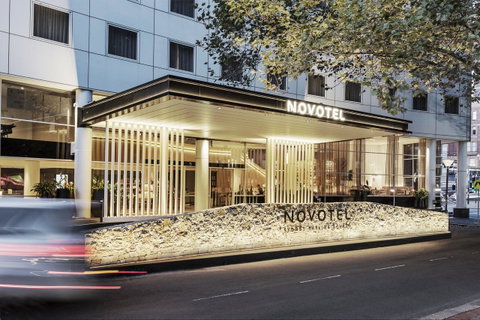 Novotel Sydney Darling Square - Airlie Beach Holiday 0