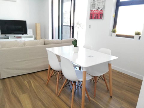 Specious Apartment With 2 Large Bedrooms - Airlie Beach Holiday 6