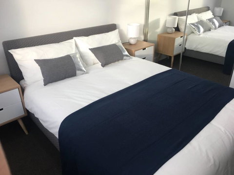 Specious Apartment With 2 Large Bedrooms - Airlie Beach Holiday 2