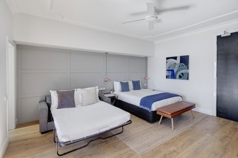 Regents Court Sydney - Airlie Beach Holiday 2
