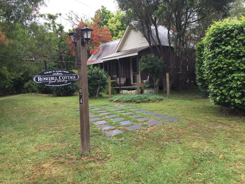 Arcadia - The Barn Cottage & Rosehill Cottage - Airlie Beach Holiday 12
