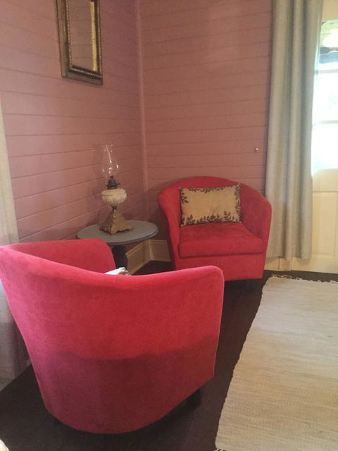 Arcadia - The Barn Cottage & Rosehill Cottage - Airlie Beach Holiday 16