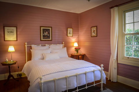 Arcadia - The Barn Cottage & Rosehill Cottage - Airlie Beach Holiday 15