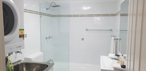 Liv Arena Apartments Darling Harbour - Airlie Beach Holiday 4