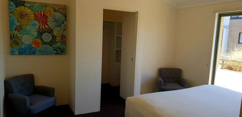 Liv Arena Apartments Darling Harbour - Airlie Beach Holiday 9