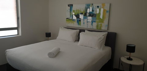 Liv Arena Apartments Darling Harbour - Airlie Beach Holiday 5