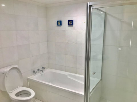 Liv Arena Apartments Darling Harbour - Airlie Beach Holiday 28