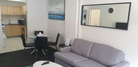Liv Arena Apartments Darling Harbour - Airlie Beach Holiday 2