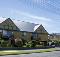 Coastal Bay Motel - Airlie Beach Holiday