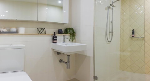 Orange Stay Apartments Potts Point - Airlie Beach Holiday 10