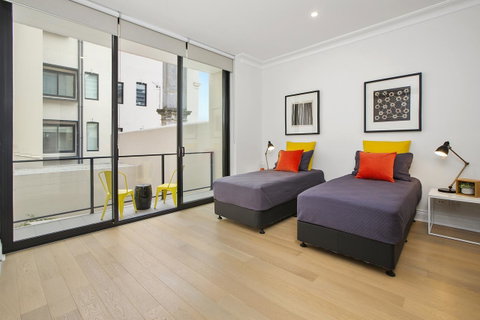 Orange Stay Apartments Potts Point - Airlie Beach Holiday 8