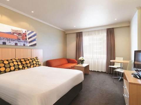 Ibis Styles Sydney Central - Airlie Beach Holiday 9