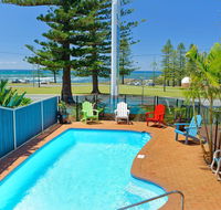 Beach House Holiday Apartments - Airlie Beach Holiday