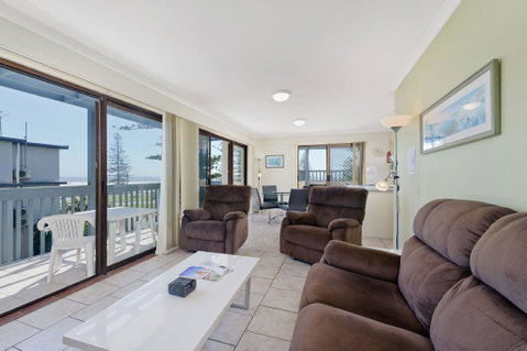 Beach House Holiday Apartments - Airlie Beach Holiday 22