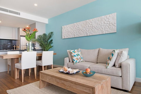 Arena Luxury Beachfront Apartment - Airlie Beach Holiday 34