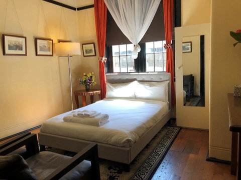Sydney Harbour Bed And Breakfast - Airlie Beach Holiday 33