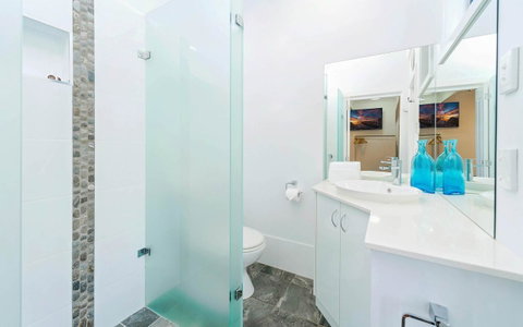 Coast Yamba - Adults Only - Airlie Beach Holiday 9