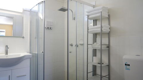 Highway Motor Inn Taree - Airlie Beach Holiday 19