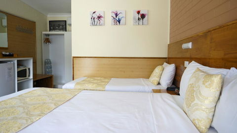 Highway Motor Inn Taree - Airlie Beach Holiday 11