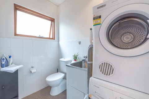 2 Bed House + Loft In Pyrmont - Airlie Beach Holiday 20