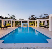 One Mile Mansion - Private Coastal Retreat FREE FAMILY ADVENTURE PASS - Airlie Beach Holiday