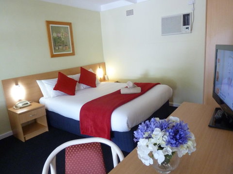 Sky Rider Motor Inn - Airlie Beach Holiday 1