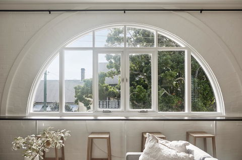 Stunning Flourish ON Bull - Airlie Beach Holiday 0