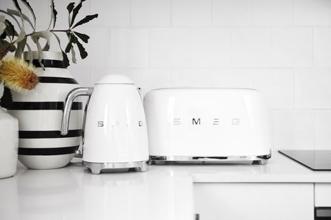 Stunning Flourish ON Bull - Airlie Beach Holiday 12