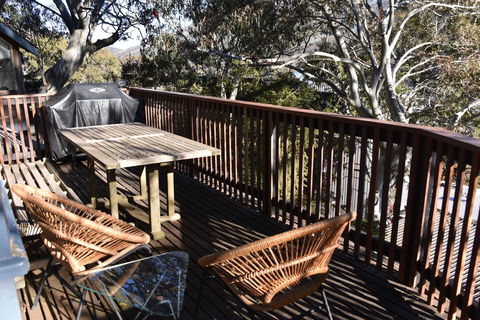 Pure Chalet Thredbo - Airlie Beach Holiday 1