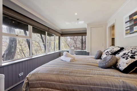 Pure Chalet Thredbo - Airlie Beach Holiday 29