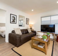 Sleeping in Style - Central  Sophisticated - Airlie Beach Holiday