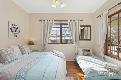 Allegra Cottage Of Leura - Airlie Beach Holiday 7