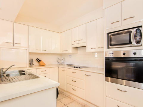 Millennium 102 With Pool In Complex - Airlie Beach Holiday 9