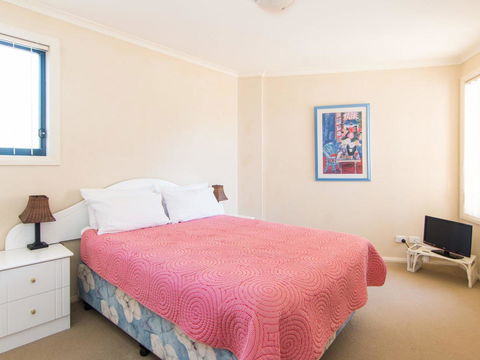 Millennium 102 With Pool In Complex - Airlie Beach Holiday 1