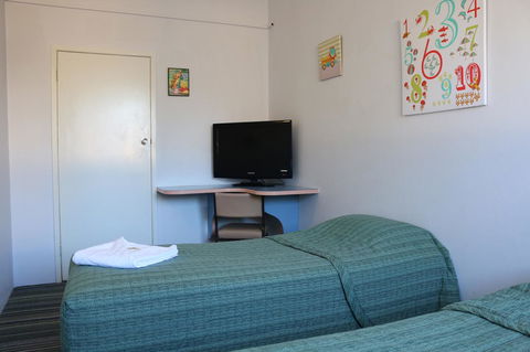 Golden Sands Motor Inn - Airlie Beach Holiday 19