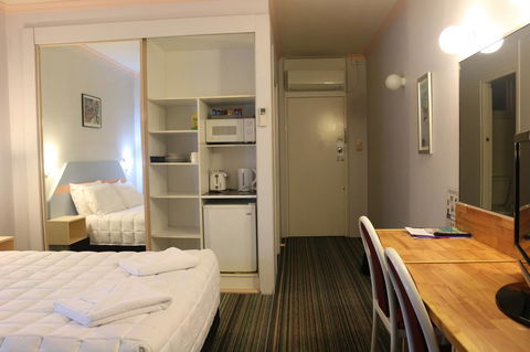 Golden Sands Motor Inn - Airlie Beach Holiday 4