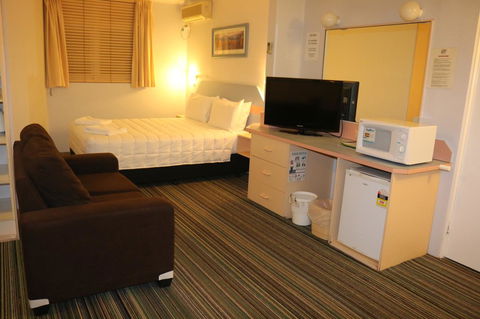 Golden Sands Motor Inn - Airlie Beach Holiday 21