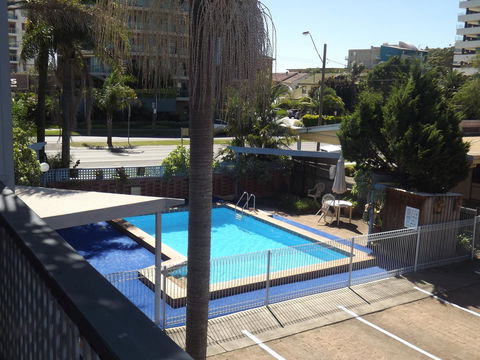 Golden Sands Motor Inn - Airlie Beach Holiday 9