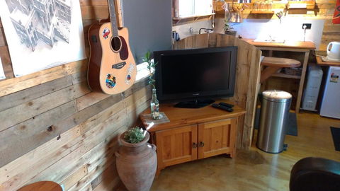 Alice\'s Secret Travellers Inn - Airlie Beach Holiday 9