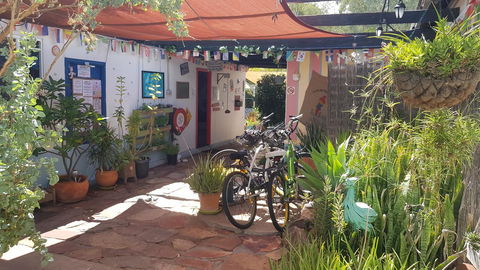 Alice\'s Secret Travellers Inn - Airlie Beach Holiday 15