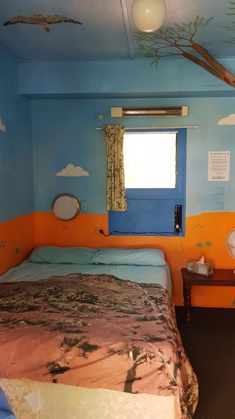 Alice\'s Secret Travellers Inn - Airlie Beach Holiday 38