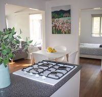 Booloumba Creek Cottage - Airlie Beach Holiday